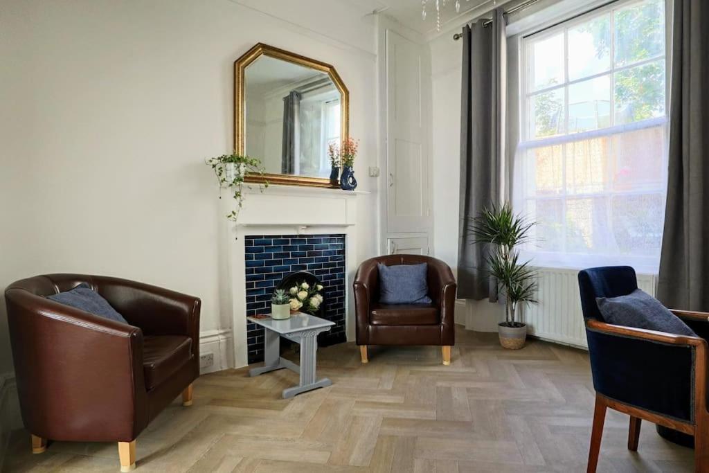4 Bed Home 3 Mins From Harbour + Sandy Beach Folkestone Exterior foto