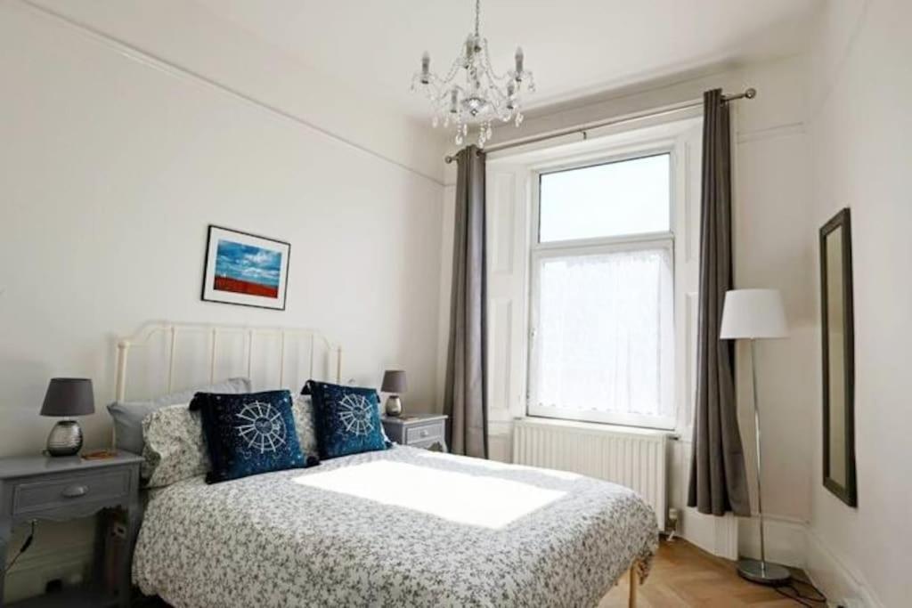 4 Bed Home 3 Mins From Harbour + Sandy Beach Folkestone Exterior foto