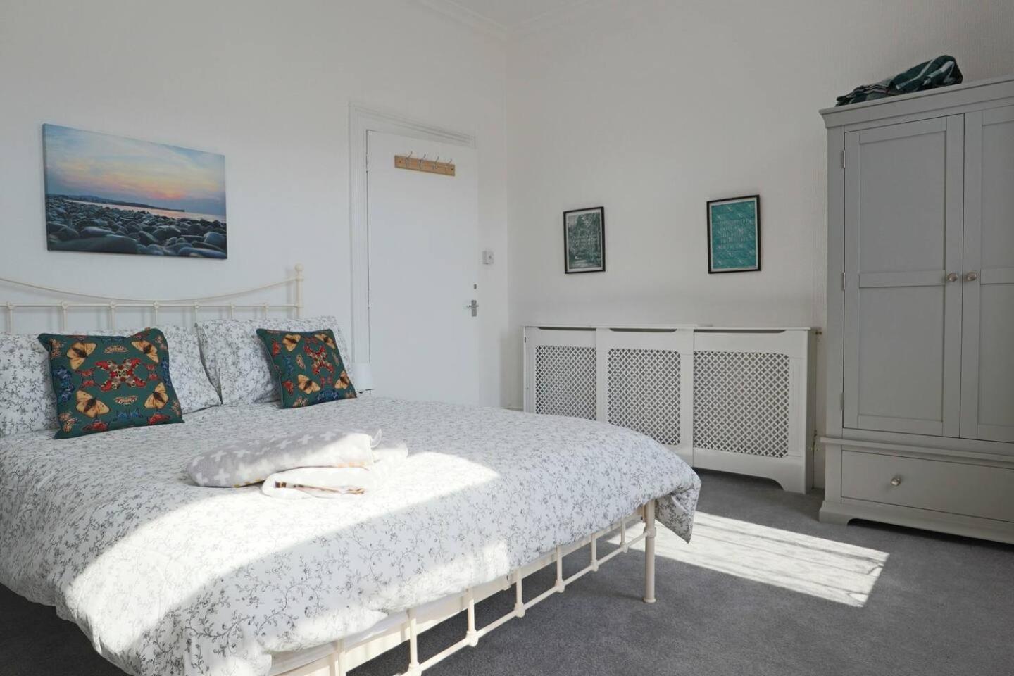 4 Bed Home 3 Mins From Harbour + Sandy Beach Folkestone Exterior foto