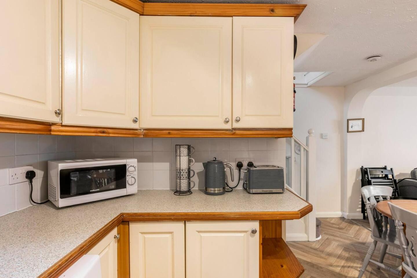 4 Bed Home 3 Mins From Harbour + Sandy Beach Folkestone Exterior foto